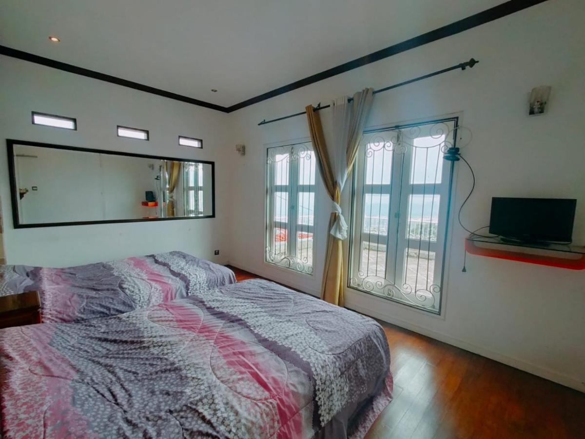 Villa Santika Puncak Pass Cimacan Exterior foto